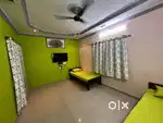 Fully furnished boys pg at chhani jakat naka , abhilasa circle