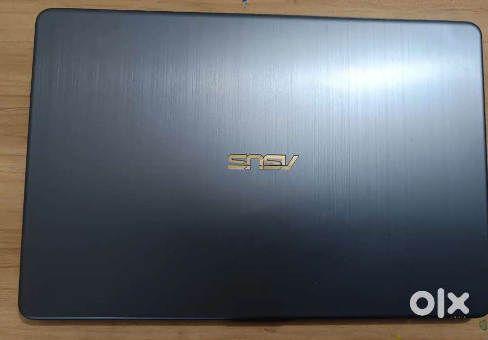 Asus Ryzen 5 2500U 15.6 inch laptop