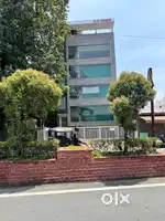 this is 6000 sqft comercial biilding for rent bllupur chowk