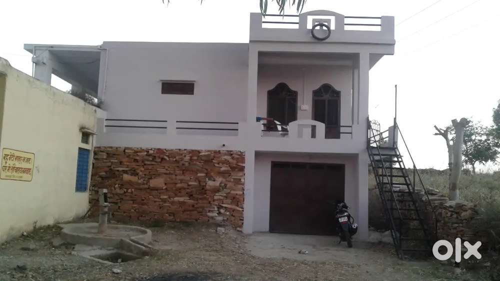 Sale farm house with 6 dukan