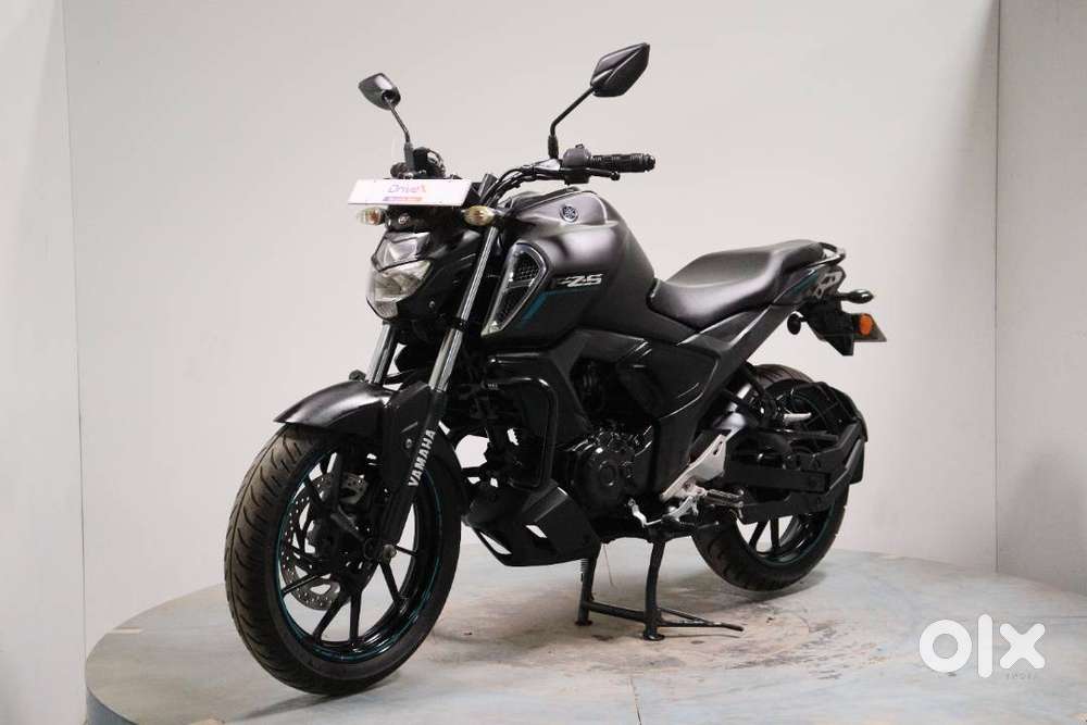 6125 YAMAHA FZS