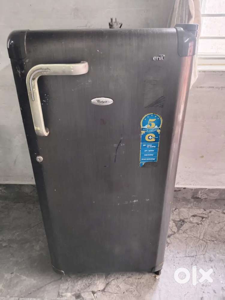 169 litre whirlpool fridge