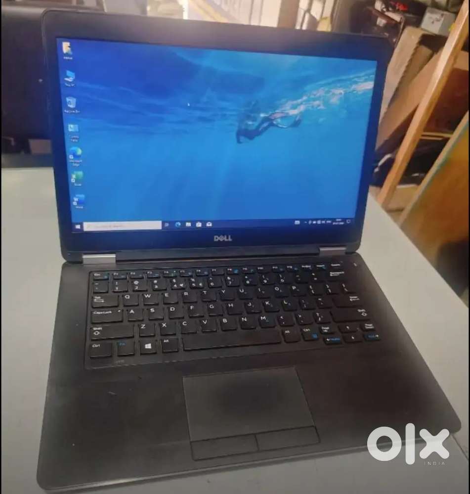 Dell latitude e5470 core i7 6th gen 8GB RAM 128gb SSD Windows 10
14inc