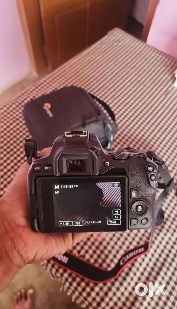 Canon 250D with 18-55 lens