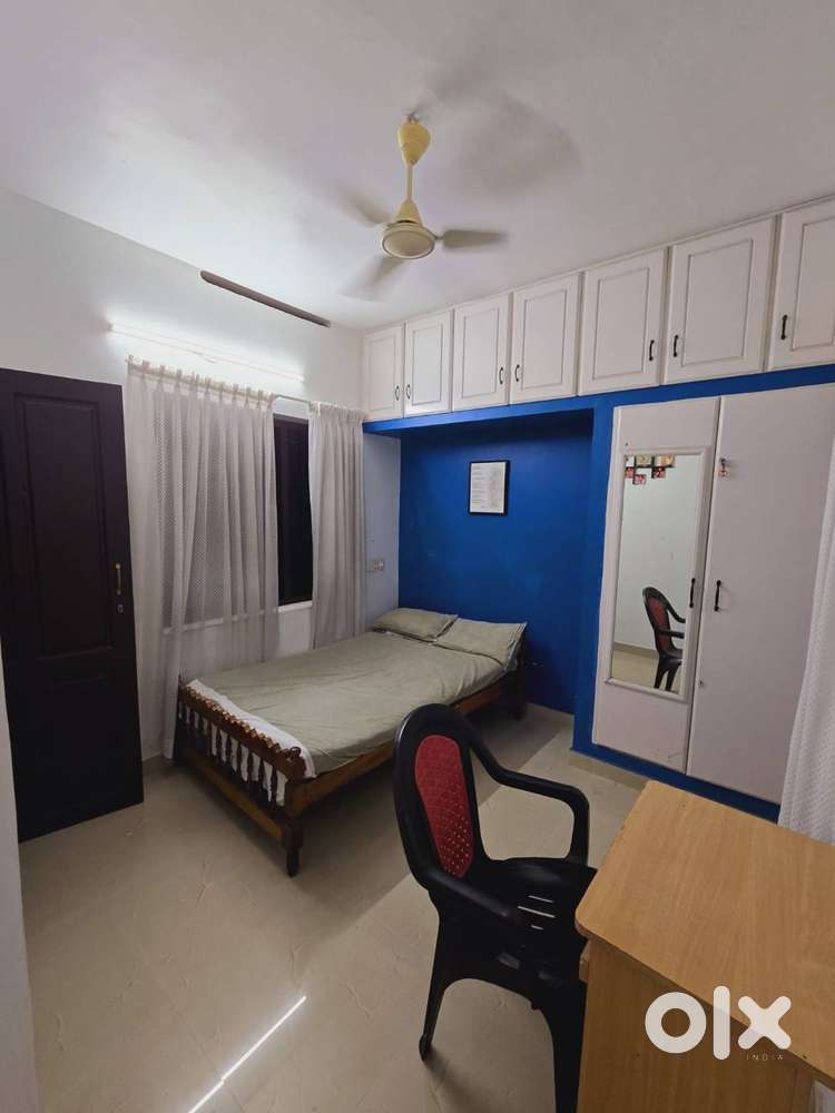 FurnishedRoomforRentwithAttached Bath, Close to Hsptl, Mall & Airport