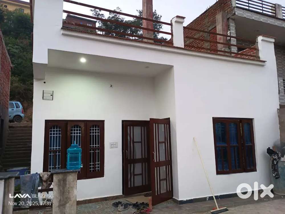 Room for rent near railway station