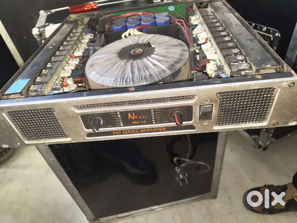 Dj  amplifier MC12