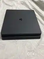 Sony Play station- PS4 Slim 1 TB