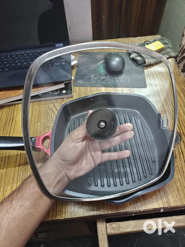 Hawkins 30 cm Grill Pan with Glass Lid