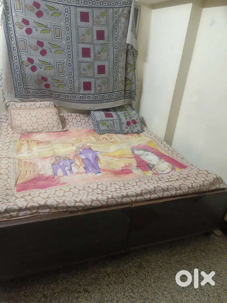 DOUBLE BED