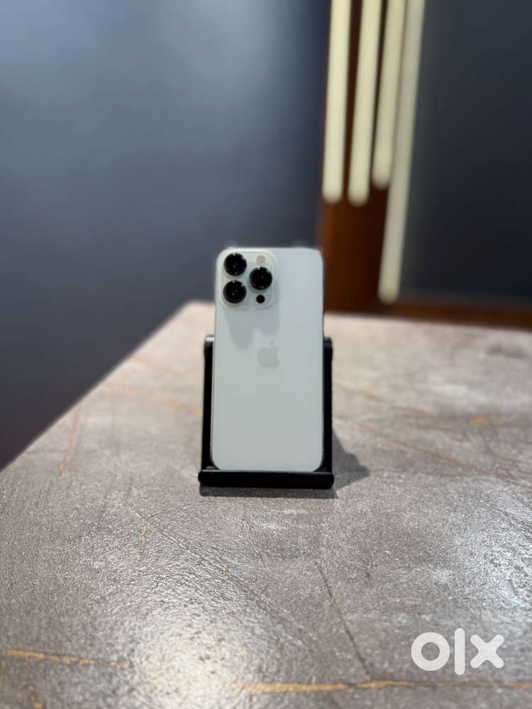 Iphone 16 pro max 512gb white titanium under warranty