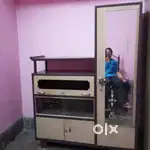 Steel show case with mirror cabinet