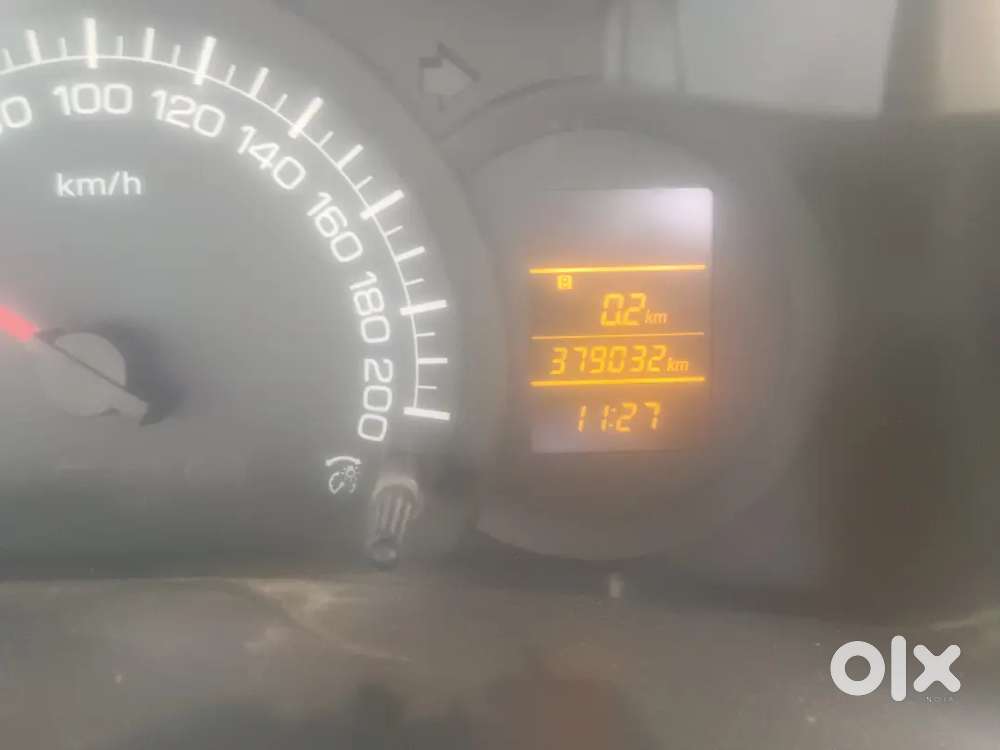 50-50 mein gadi chalani Hai ola Uber mein gadi chalegii