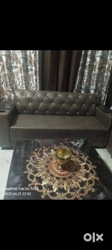 Very gd condition brand new only one month old