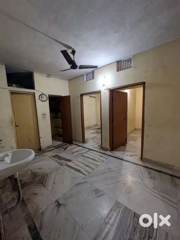 2.5 BHK flat with bathroom