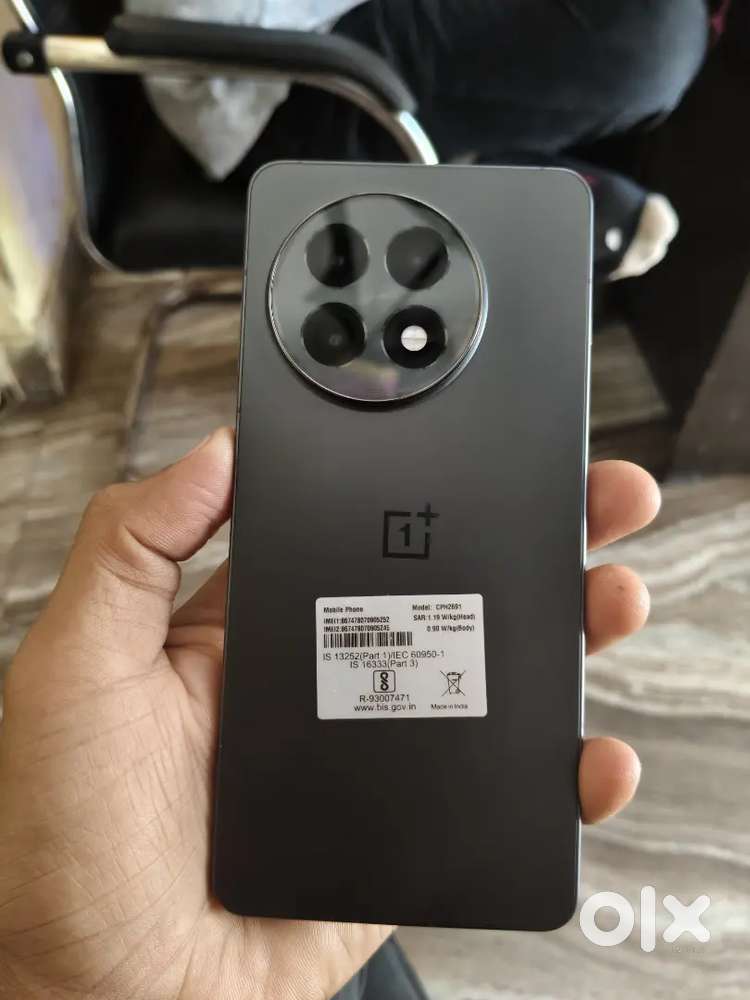 ONEPLUS 13R 8GB 256GB ( UNDER WARRANTY )