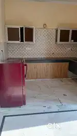 2 room set 2nd Floor Available for rent