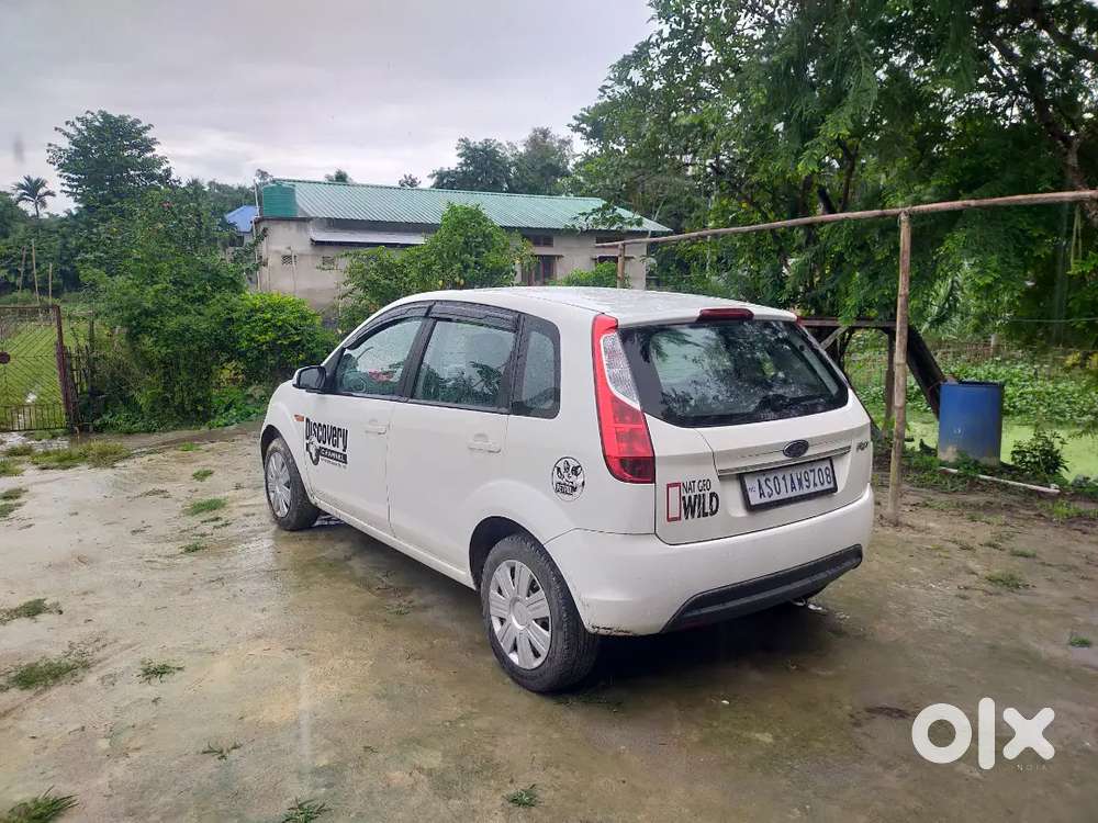 Ford Figo 2012 Petrol 120000 Km Driven