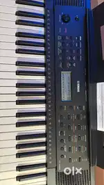 Yamaha Grand Piano - PSR E283