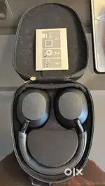 Sony WH-1000XM5 Headphones – Mint Condition, Noise Cancelling
