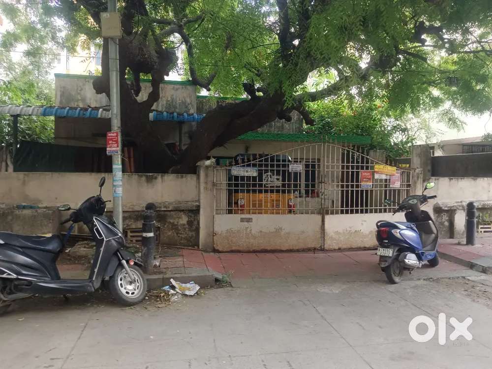 AR reality 89250 and 19908 Ramapuram near SRM College plot for  sale