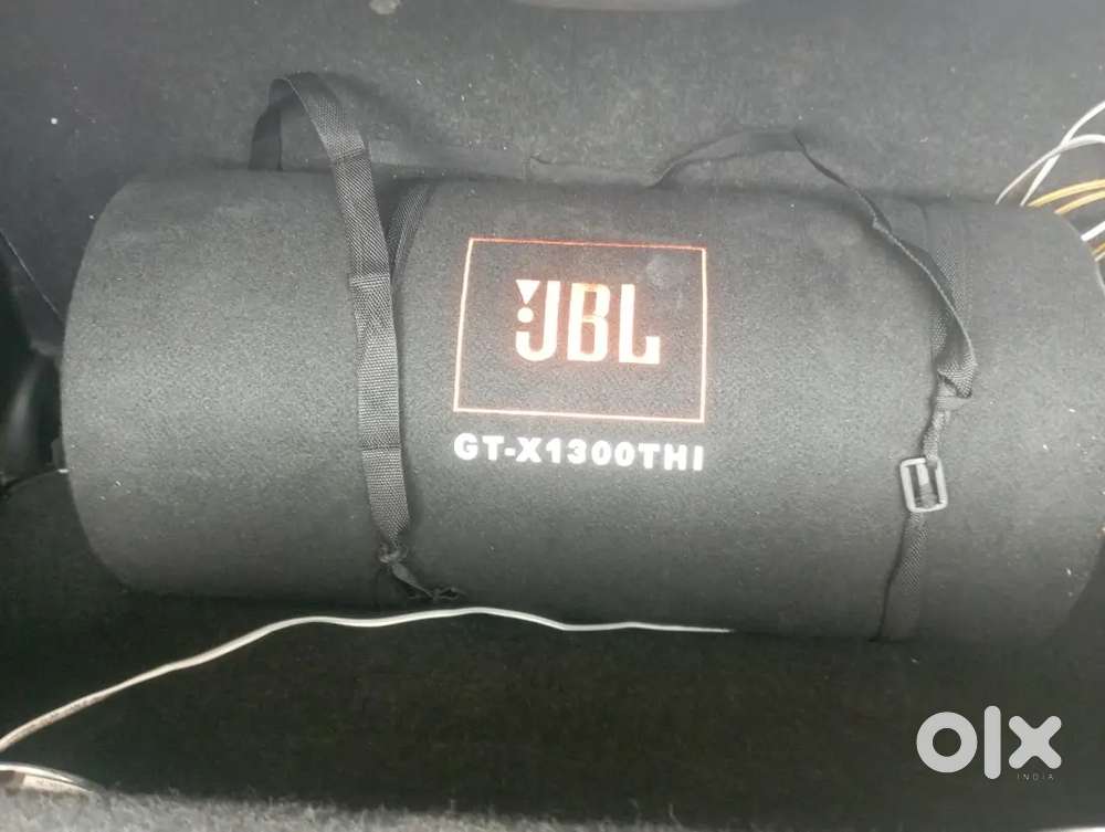 Jbl base tube 1300watt