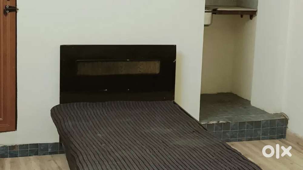 Room for students and family