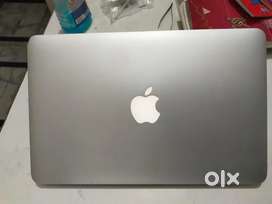 MACBOOK AIR 2014 EARLY LIKE NEW