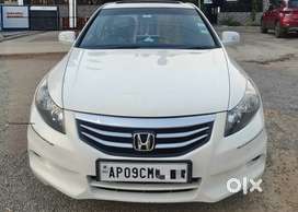 Honda Accord AT Sunroof 2012 Petrol Well Maintained