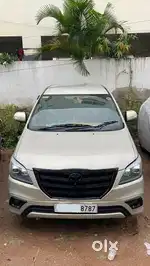 INNOVA FULLY LOADED