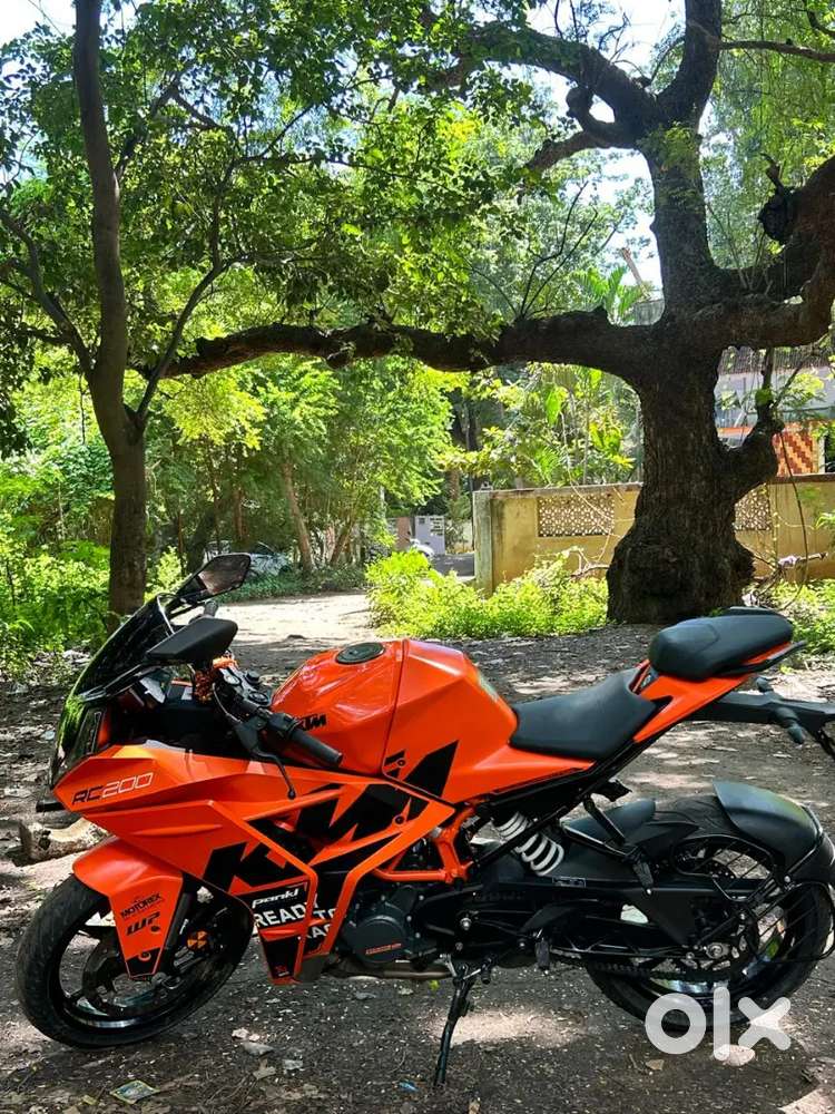 KTM RC200 less driven just 12k 3 days back service done