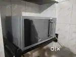 MICROWAVE OVEN