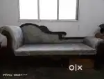 Accha sofi lakdi ka Bana hua Hai
