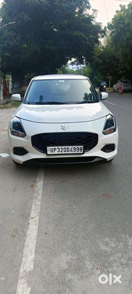 Maruti Suzuki Swift VXi + Manual, 2025, Petrol