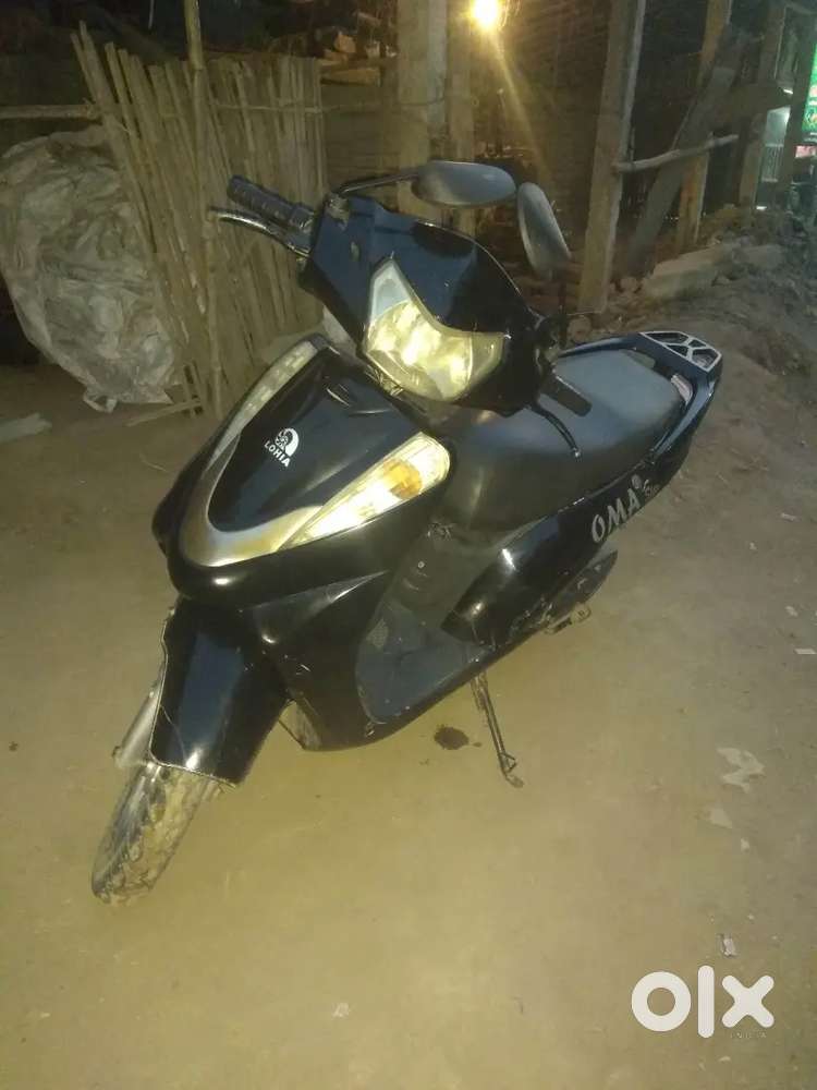 Battery Scooty, Electric scooty