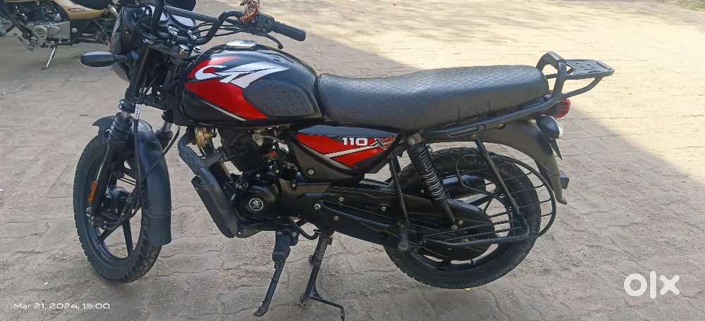 Good condition bike,no accidental,ek haath ki chali Hui hai...