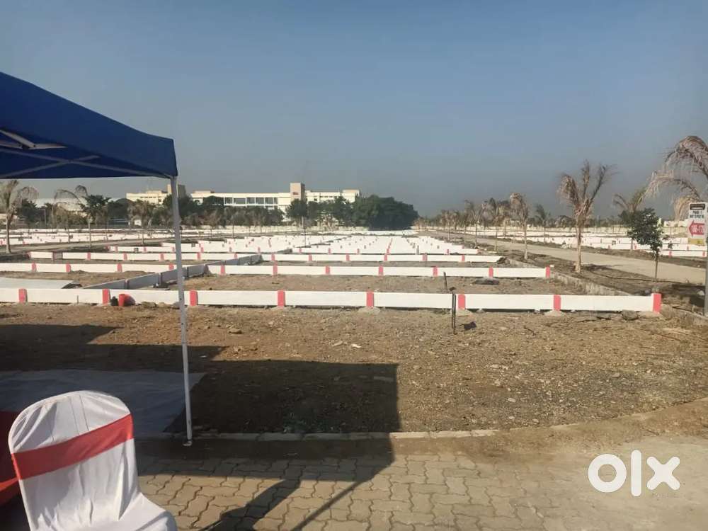 Daba dilhi public school ko laga RL  plot Available hai