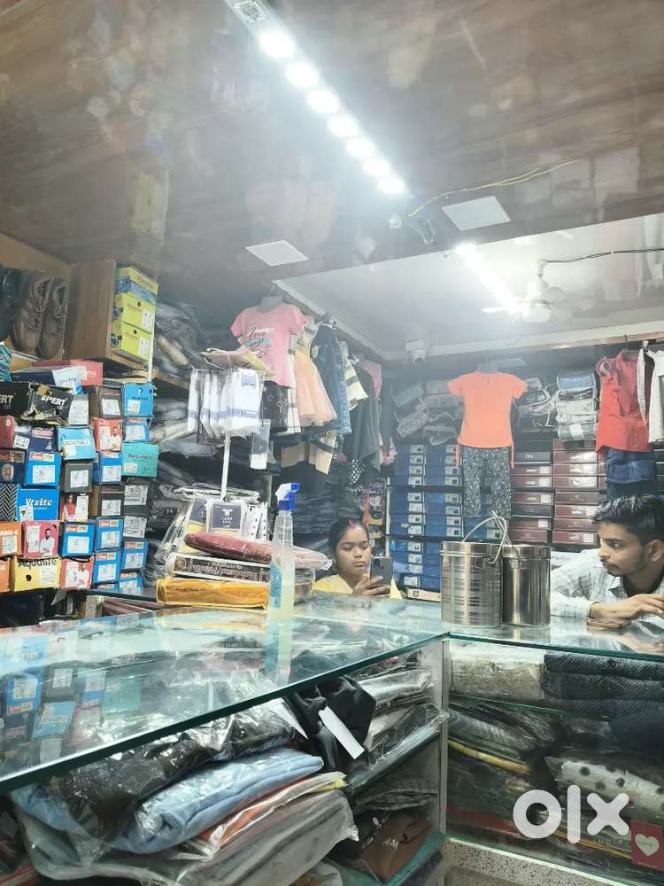 गर्ल्स स्टाफ chahiye