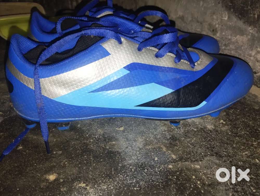 Football shoes