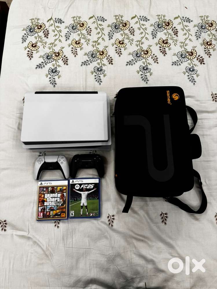 Sony playstation 5 with attached 4k Gstory monitor