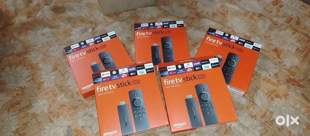 Amazon fire stick make smart blootooth tv and voice remote