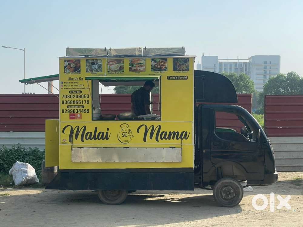 Resturant full setup on sale in main Road