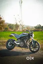 Husqvarna Svartpilen 250