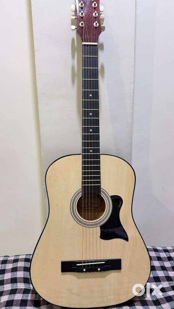 Guitar used for 1 week only