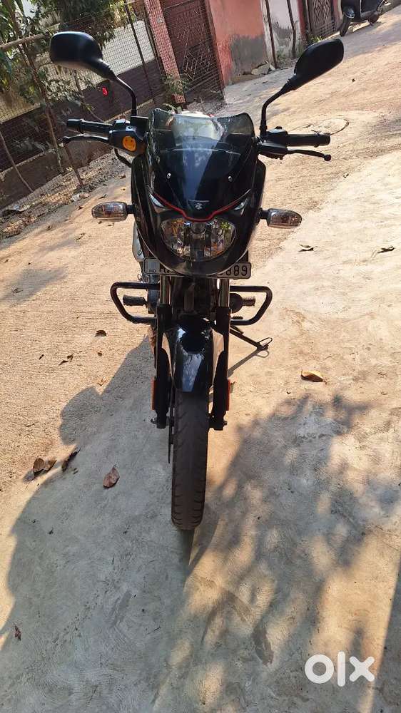 BS4 pulsar One hand use and good condition bike in budget
