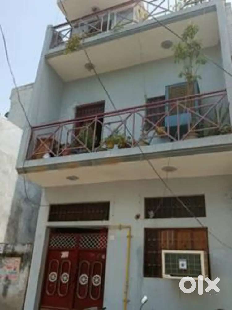 House Sale near sabujnagar
