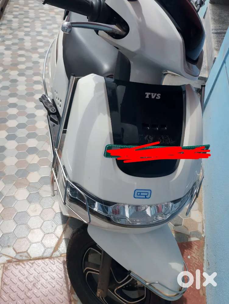 TVS IQUBE electric scooty