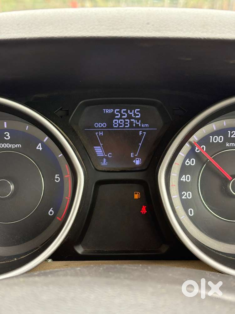 Hyundai Elantra 2014 Diesel 89566 Km Driven