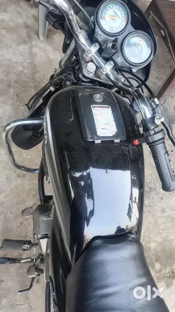 Very good condition Koi Kami nahin Hai gadi mein money problem