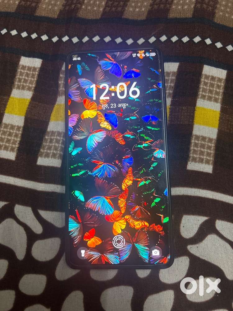 tecno camon 20 full working condition with original box qnd Bill